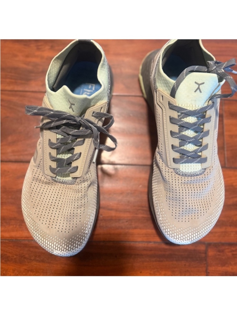 Flux Light Gray Athletic Running Shoes for Men - Picture 12 of 12